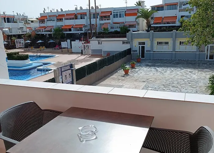 Apartamento Privado Con Piscina * طوستا ديل سيلونثيو
